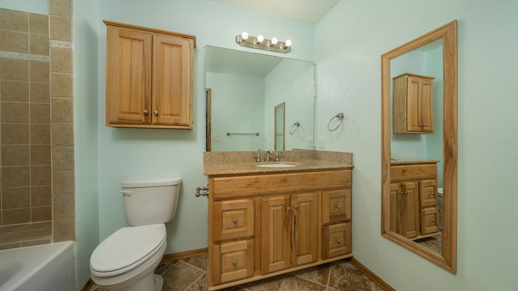 Witches Willow- Primary Bathroom