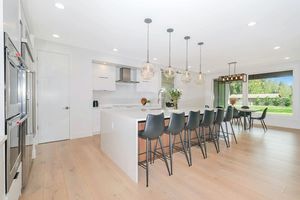 modern kitchen - DT Real Estate Group