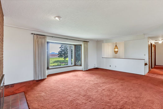 8755 Silverton Rd NE Photo 004