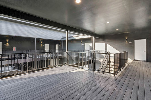 990 Broadway St NE 007