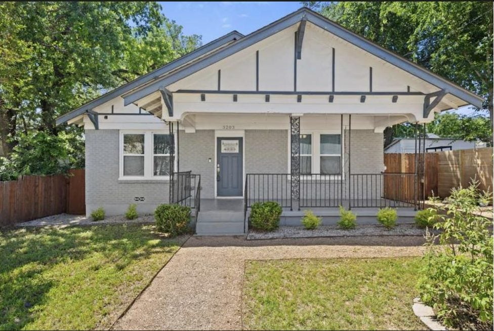 3203-e-18th-st-exterior-v2