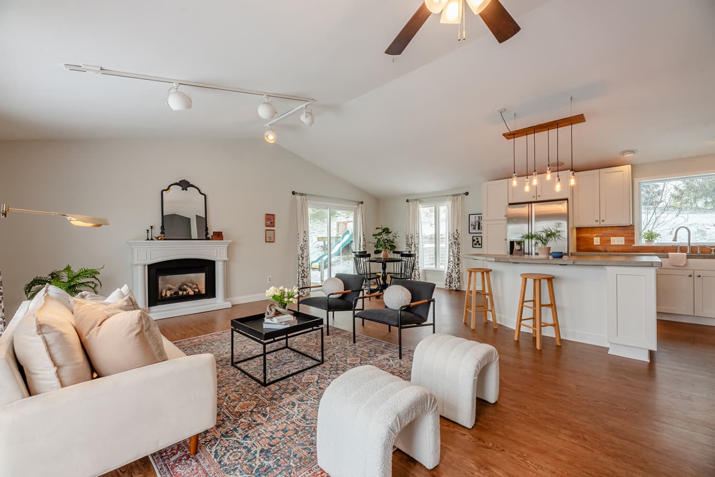 Mendon-Victor-Interior Photo (1)