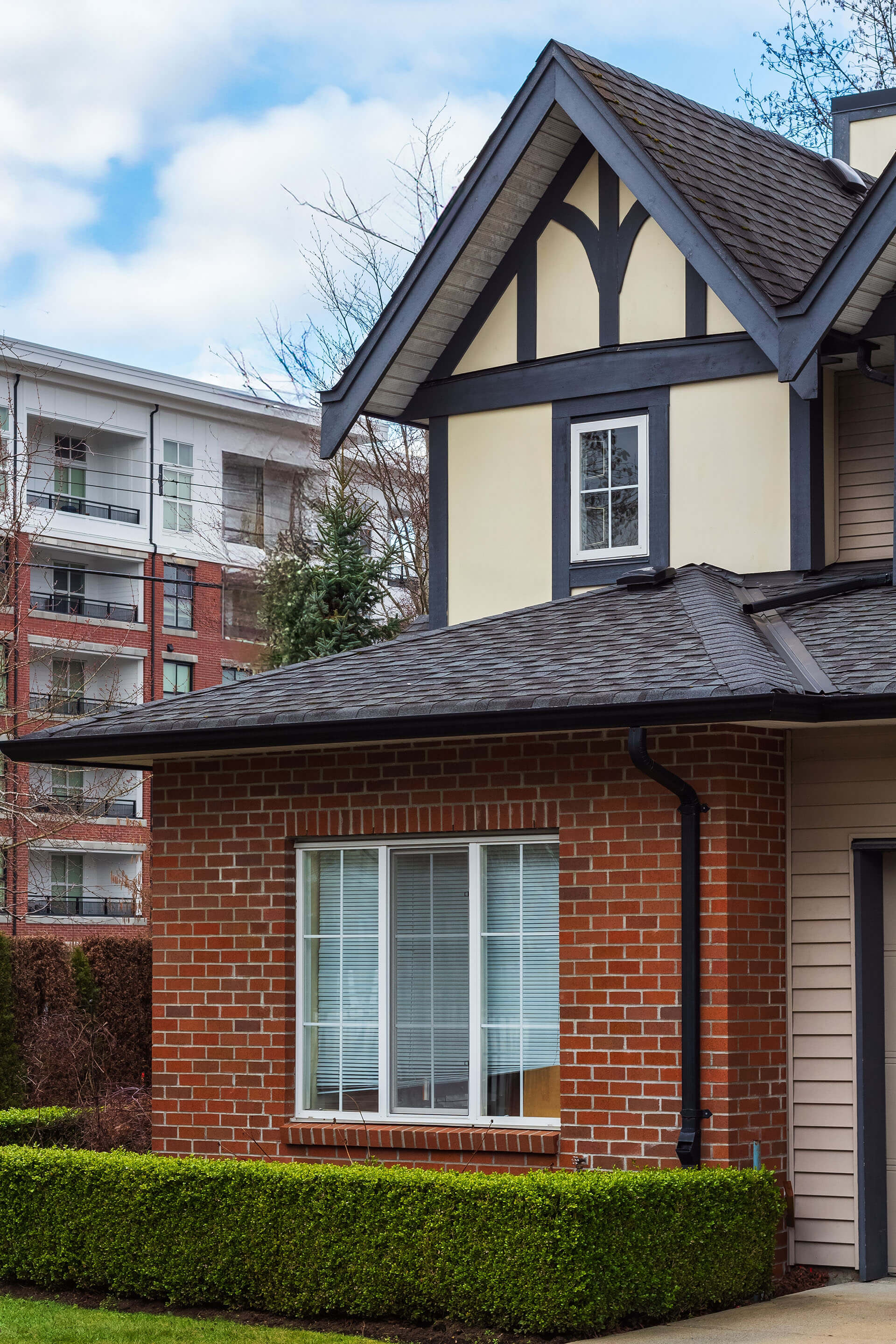 New Modern house Apartment Buildings in Vancouver BC. Canadian modern residential architecture. Luxury homes. Architectural details of modern apartment building. rental properties, Real estate.