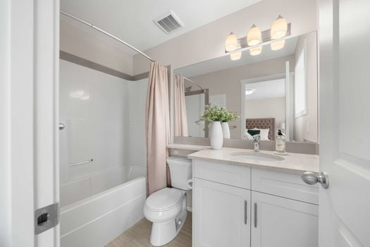 114 Auburn Meadows Ave SE_CaydencePhotography-19_compressed