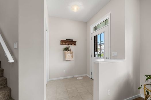 114 Auburn Meadows Ave SE_CaydencePhotography-2_compressed