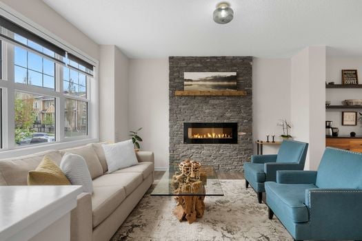 114 Auburn Meadows Ave SE_CaydencePhotography-4_compressed