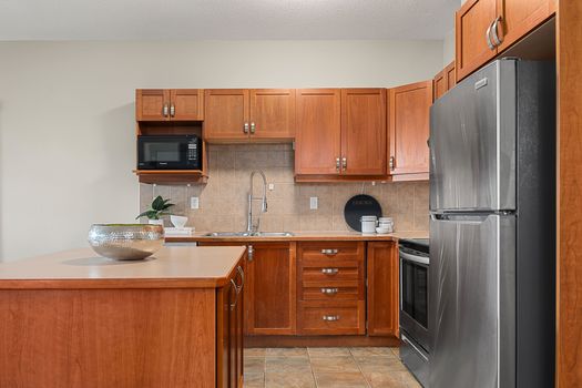 502, 8000 Wentworth Dr SW_CaydencePhotography-10