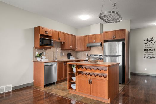 502, 8000 Wentworth Dr SW_CaydencePhotography-9