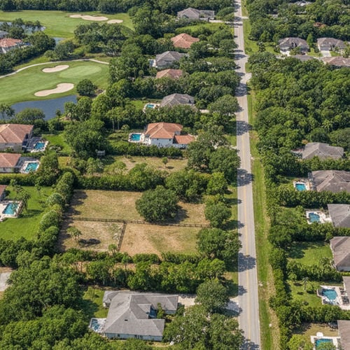 Living in Lutz, FL: Neighborhoods, Schools, and Housing Guide