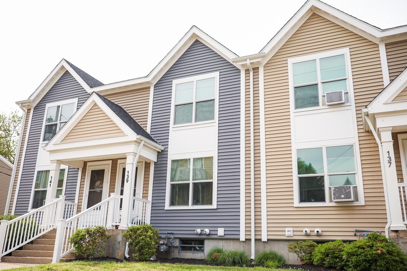 American,House,Suburbs - The Steel City Agent