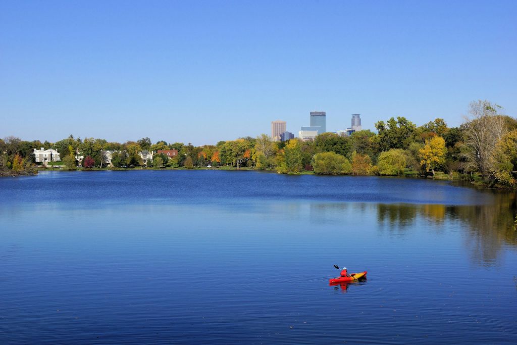 Kayaking on Lake of the Isles in Minneapolis
