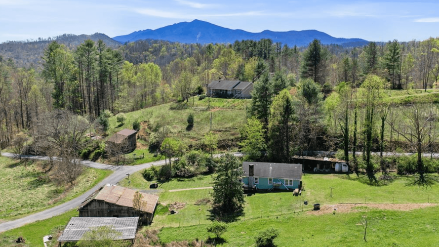 Peaceful, Scenic Living