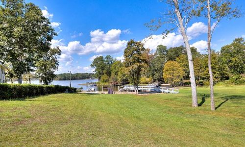 Lake Marion at Your Back Door: 1226 Lesesne …