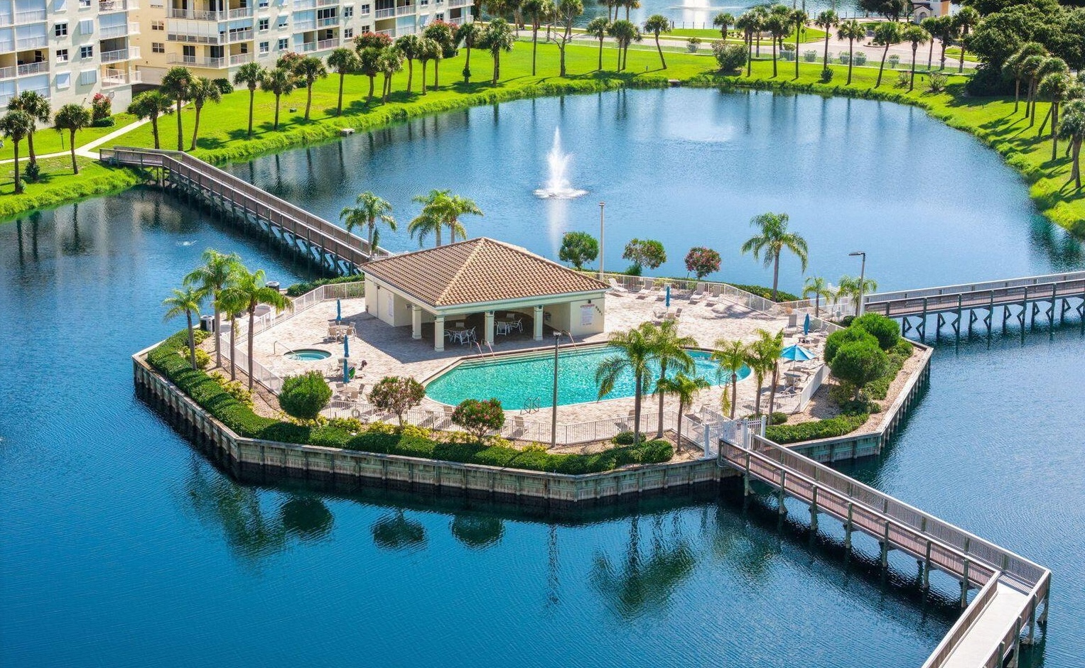 Solana Lake Cape Canaveral condos, Bobby Freeman Compass