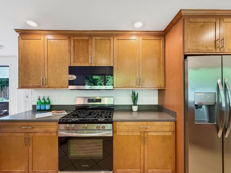 37-KITCHEN - 11fe7b615a49b9af4c0ec559912502f0843f4ab7
