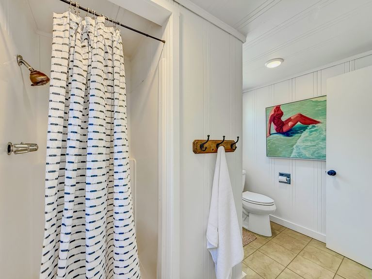 56-BATH 2 - b42d480700ae3d150911bca7b064058188d58765