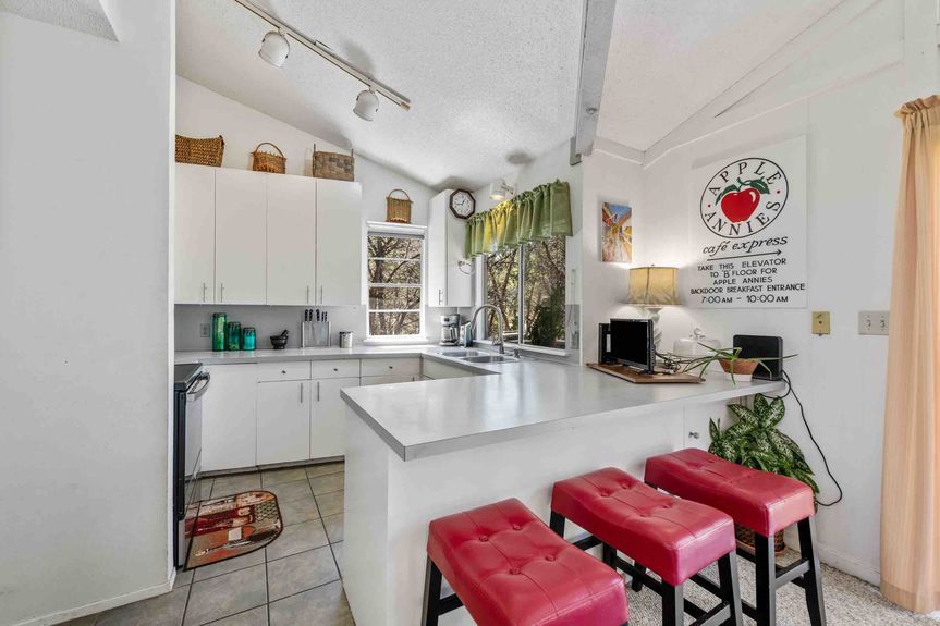 612 Sunfish Street DSP 21