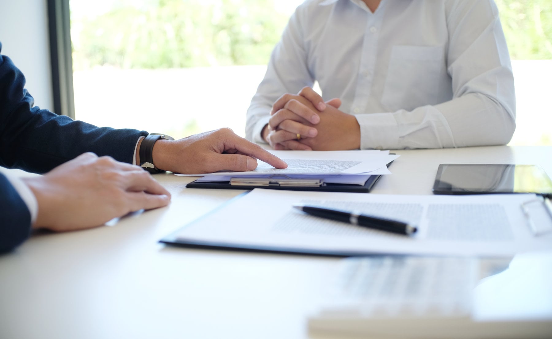 Sales,Manager,Giving,Advice,Application,Form,Document,,Considering,Mortgage,Loan