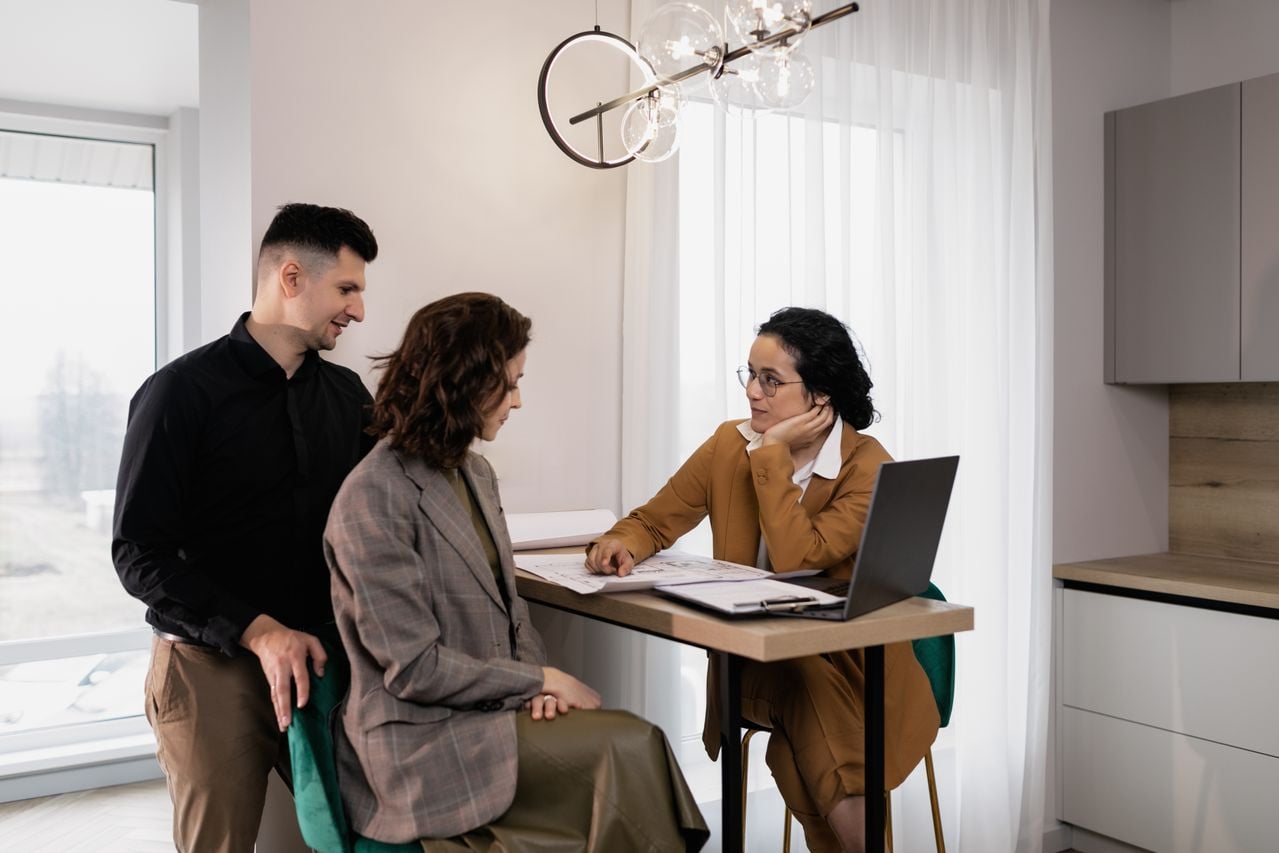 conversation-with-realtor