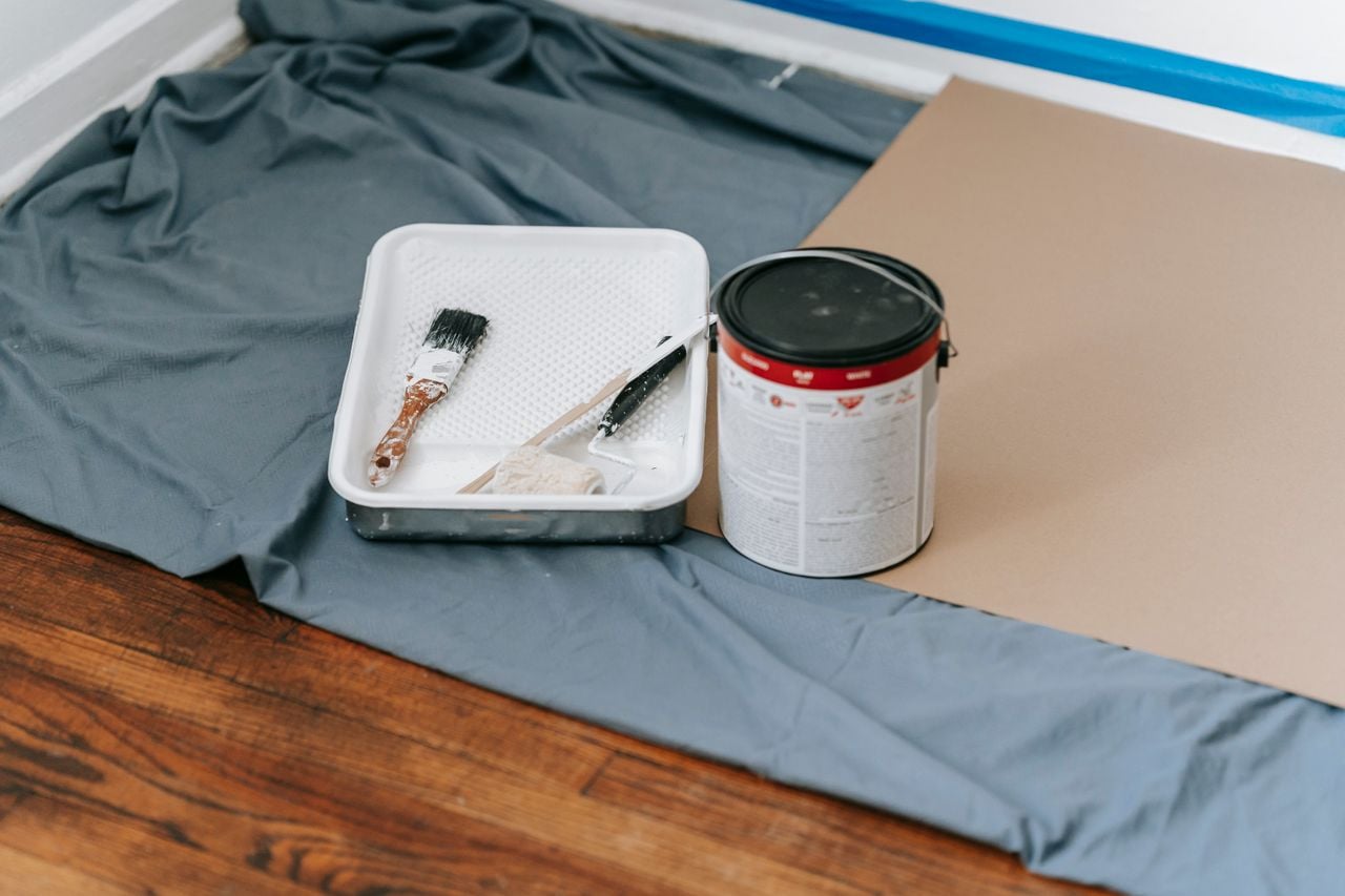 paint-tools-and-bucket-renovating