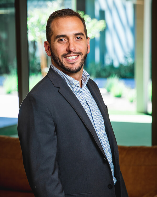 Alejandro Alessio (headshot)