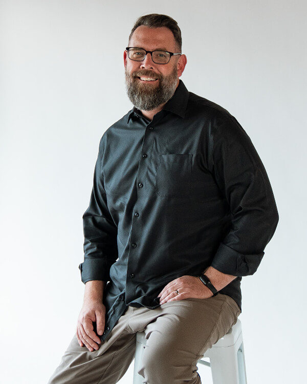Justin McLellan (headshot)