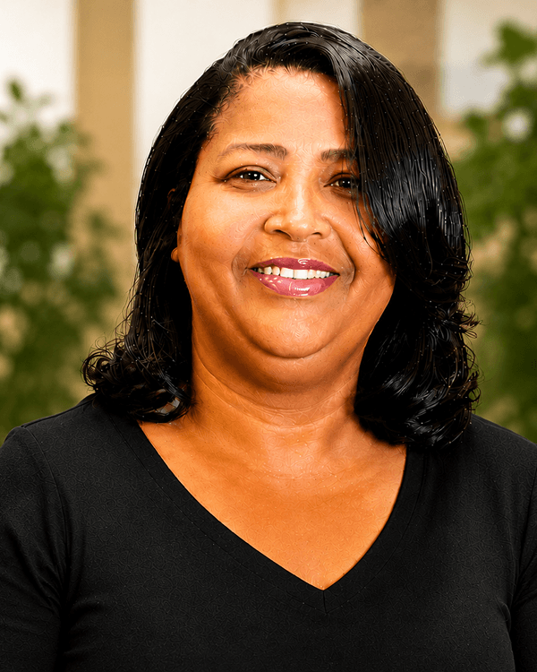 Vivianne Casell