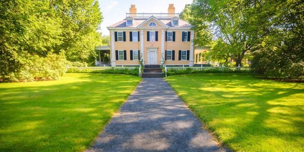 Top Tips For Buying A Historic Home
