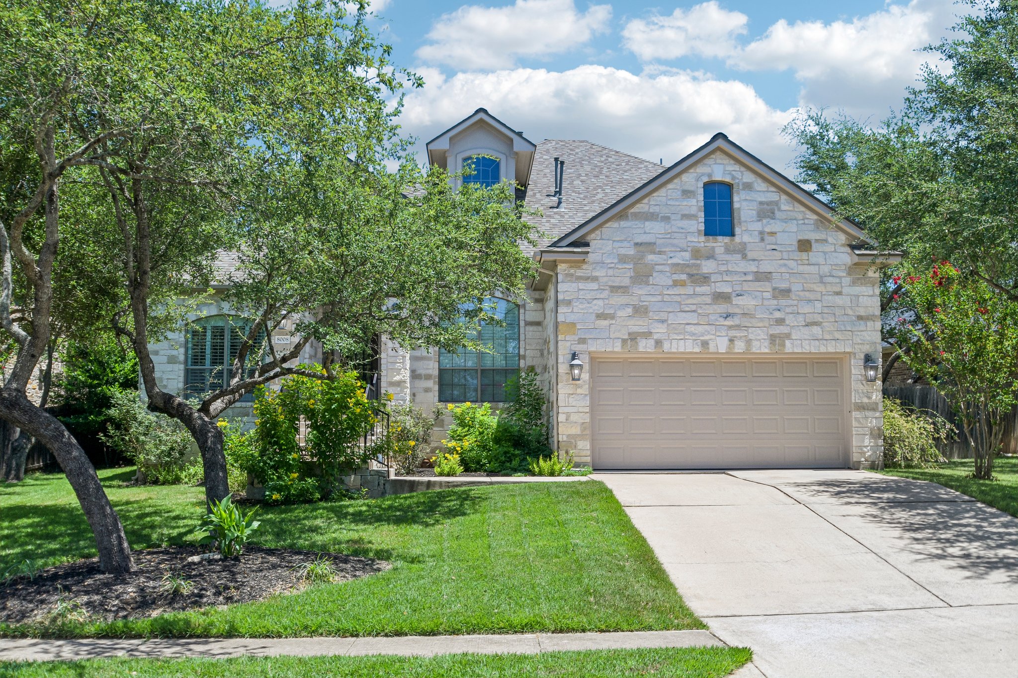1-web-or-mls-Ladera Verde Dr-S2207-001