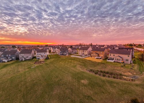 A-drone-aerial-photograph-of-luxury-homes-in-Clarksville-Howard-County-Maryland