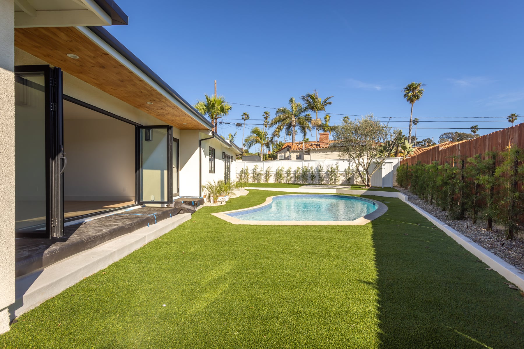Behind the Sale: 319 Paseo De Gracia, Redondo &hellip;