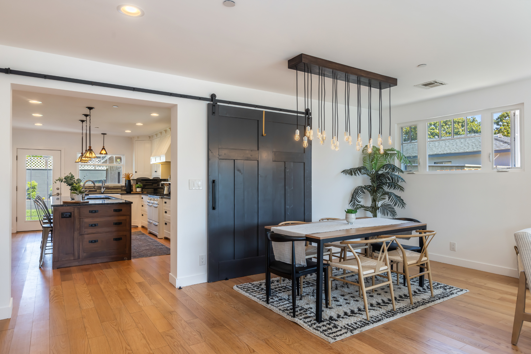702Firmona-23