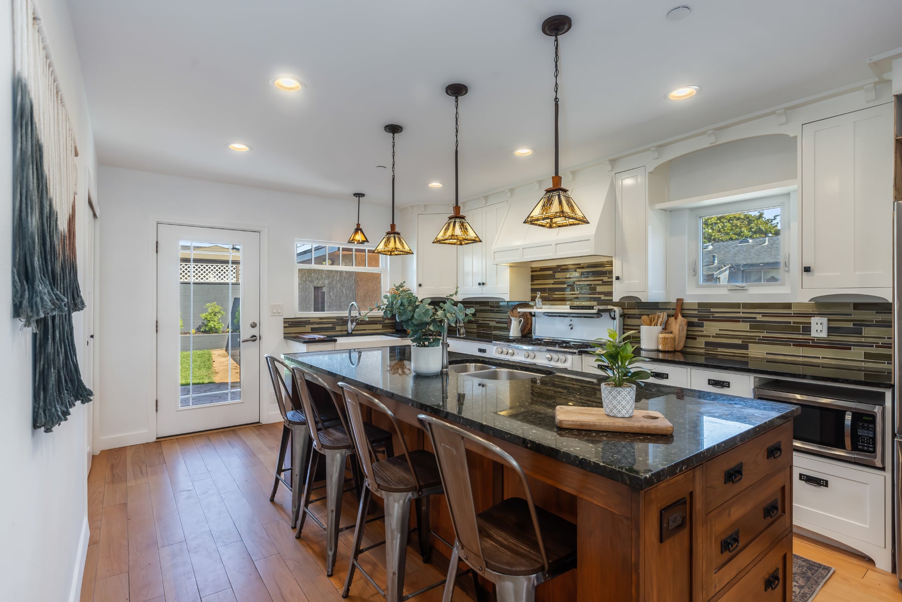702Firmona-33