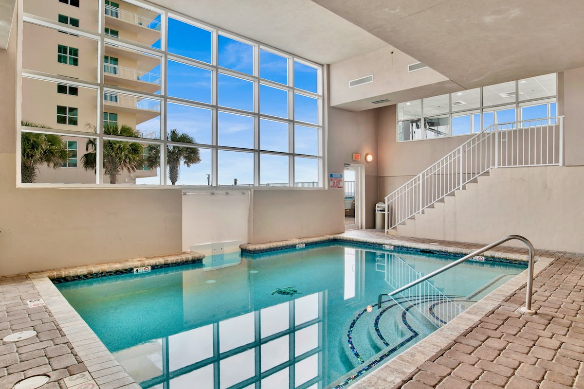 Crystal Shores West (1)