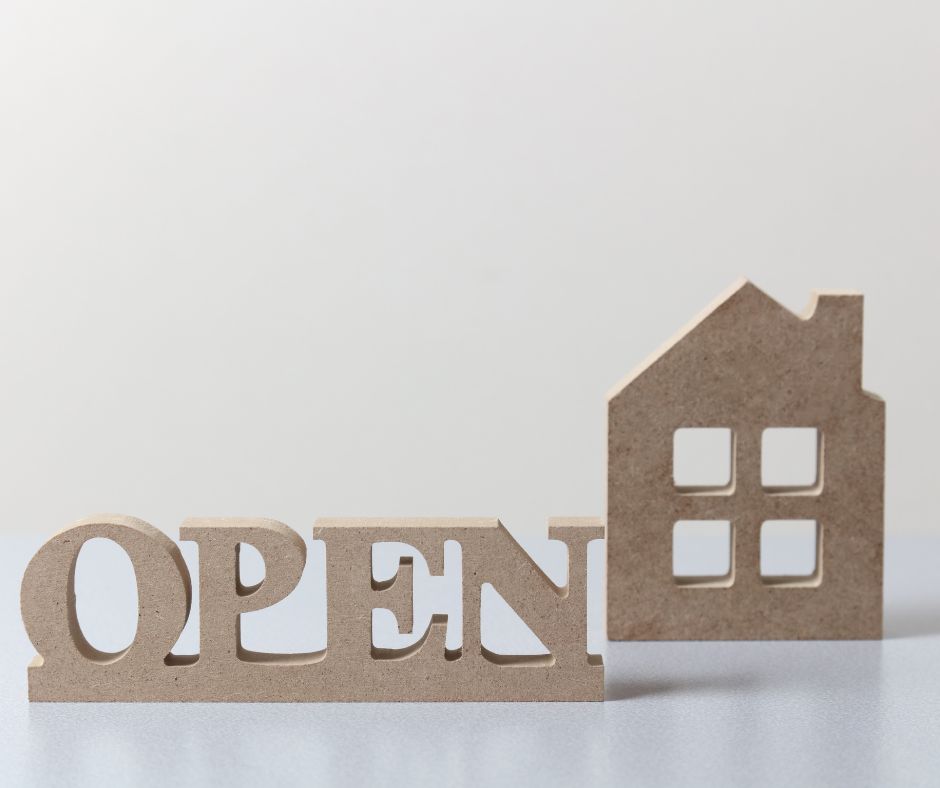 Open Houses vs Private Showings: Which Sells Homes Faster?