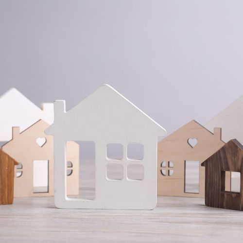 Buying New Construction vs Resale Homes: Pros and Cons