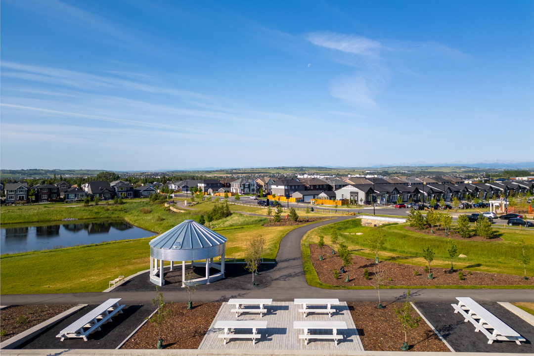 Living in Wedderburn Okotoks: Homes, Lifestyle and What Buyers Should Know