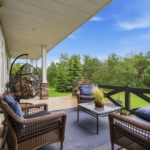 Garage, Basement or Backyard: Which Home Features Matter Most to Okotoks Buyers?