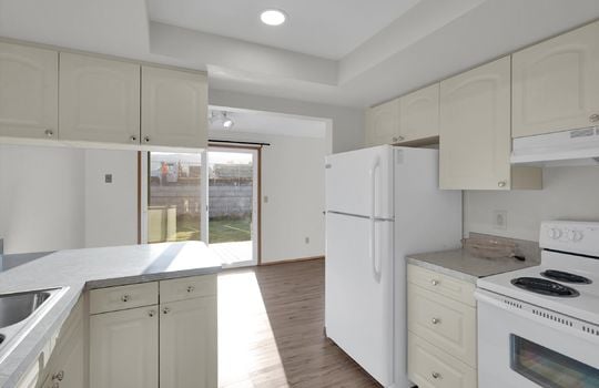 10-15719 63rd St Ct E-10