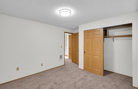 14-15719 63rd St Ct E-14
