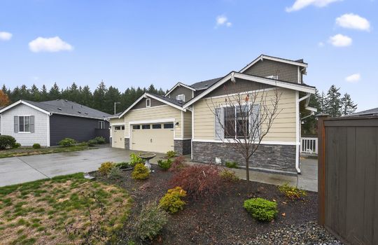 04_17824_128th_Ave_Ct_E_Puyallup_WA_98374_USA-Exterior-DSC_0496