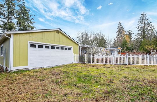 02-3905 169th Street Court E-2