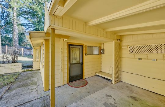 06-22115 Maple Drive-6