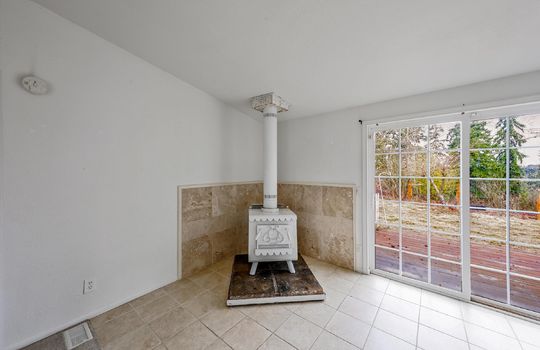 09-3905 169th Street Court E-9