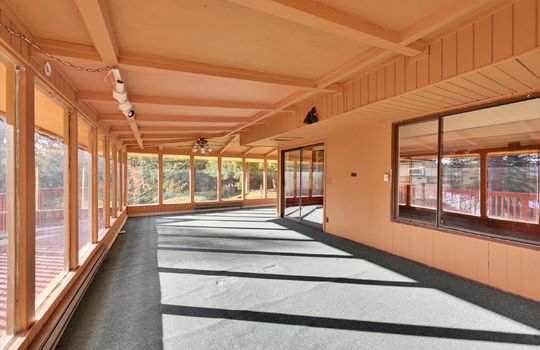 33-22115 Maple Drive-33