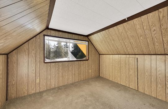 36-22115 Maple Drive-36