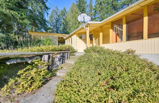 55-22115 Maple Drive-55