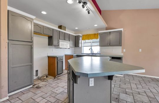 11-15708 92nd Court SE-11