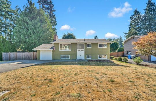 01-10207 64th Street Ct E-1