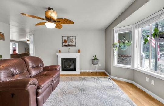 04-20116 53rd Avenue Court E-4